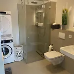 Luxuswohnung Naehe Koeln Bonn アパート トロイスドルフ