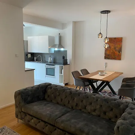 公寓 Luxuswohnung Naehe Koeln Bonn 特罗斯多夫