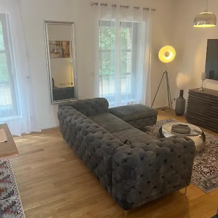 Luxuswohnung Naehe Koeln Bonn 特罗斯多夫